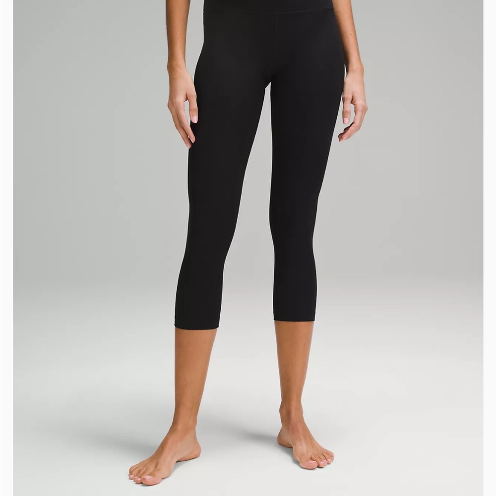 Lululemon Align Ribbed HR crop 23”